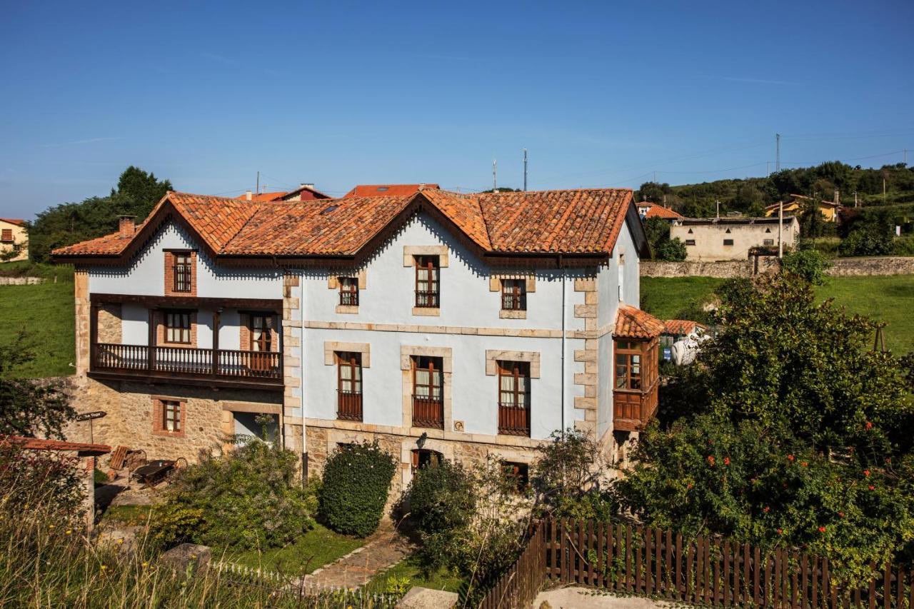 La Vega De Pendueles Guest House Exterior photo